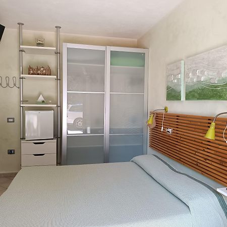 B&B Crisalide Ла Мадалена Екстериор снимка